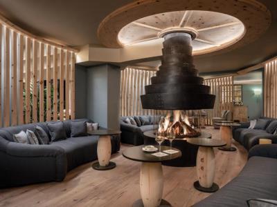 Precise Tale Seehof Davos